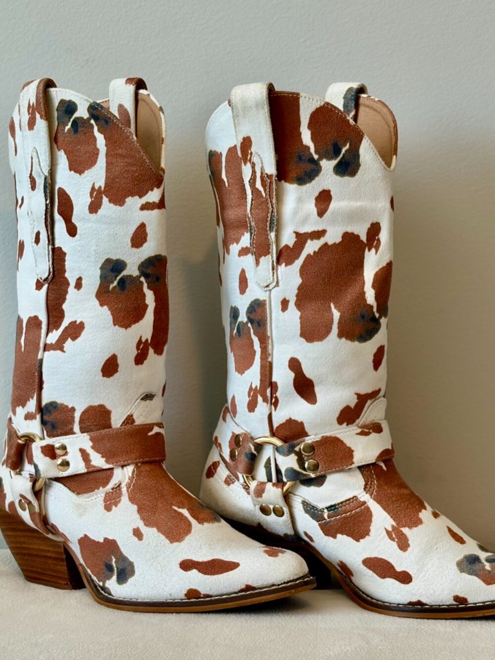 Brown/White/Dark-Grey Cowgirl Boots with Gold Accents
